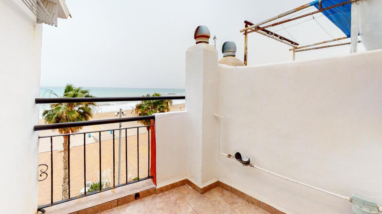 Apartamento En Primera Linea De Playa De Вильяхойоса Экстерьер фото